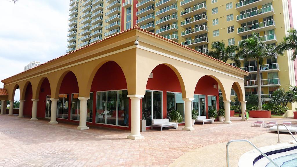 Miami Waterfront Apartments Sunny Isles Beach Esterno foto