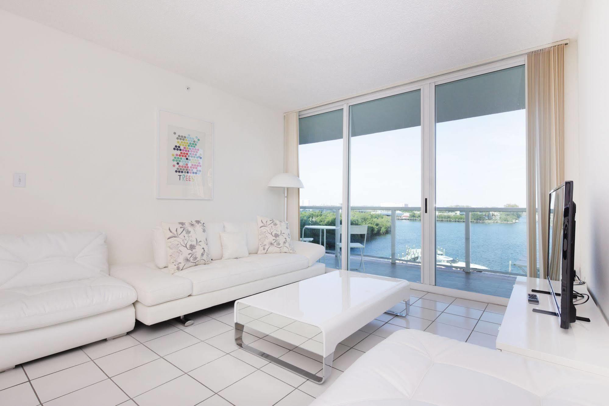 Miami Waterfront Apartments Sunny Isles Beach Esterno foto