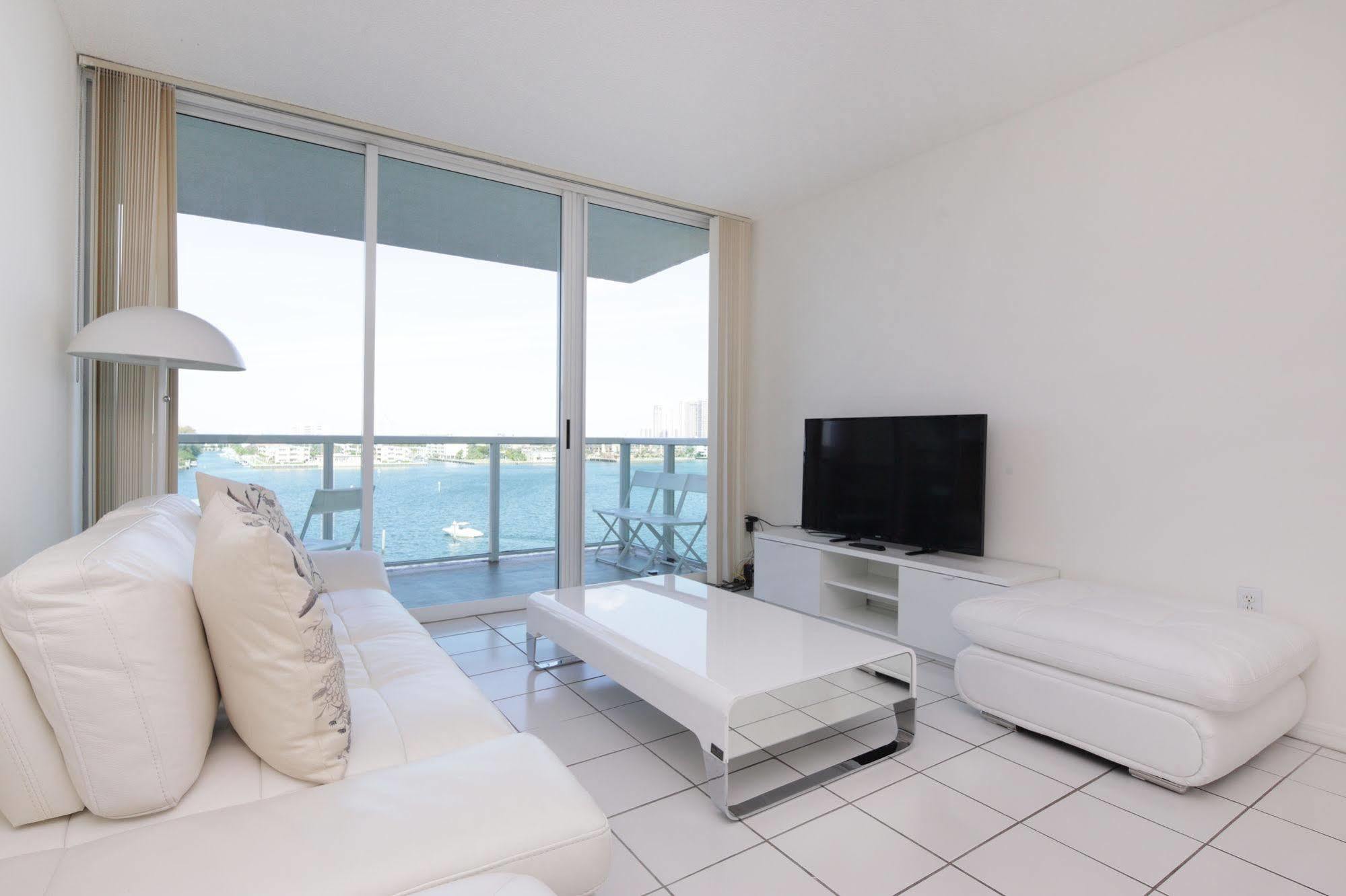 Miami Waterfront Apartments Sunny Isles Beach Esterno foto